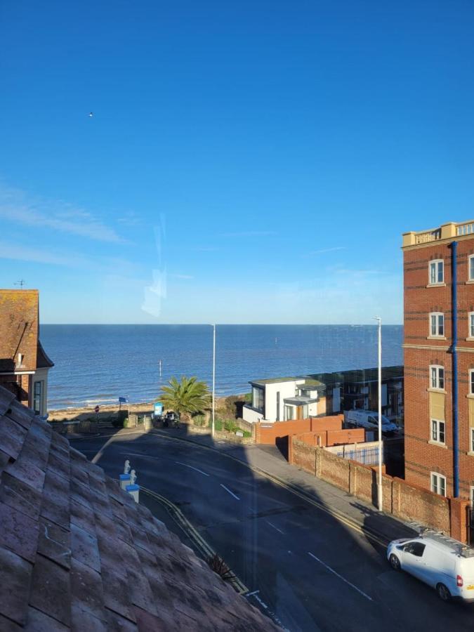 Cosy Coastal Getaway With Sea Views Margate
